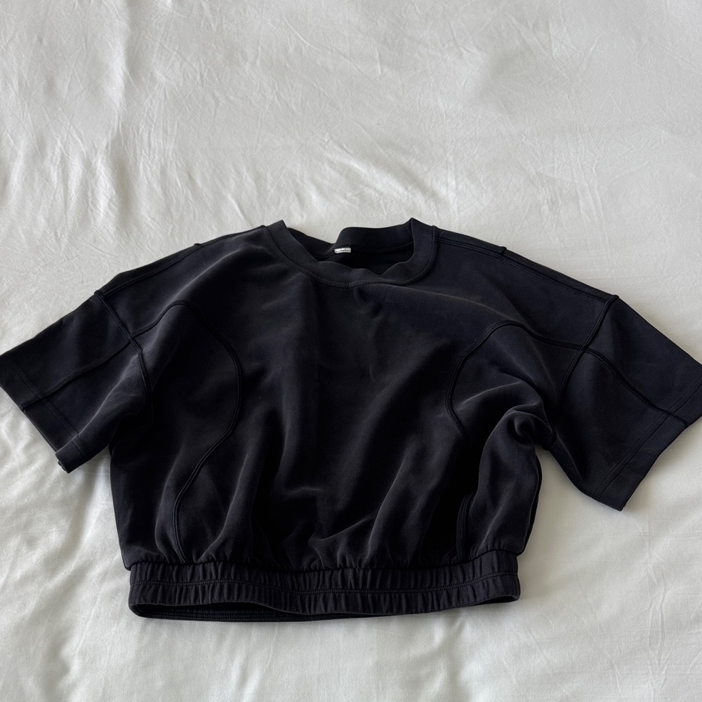 Lululemon Women’s Black Top